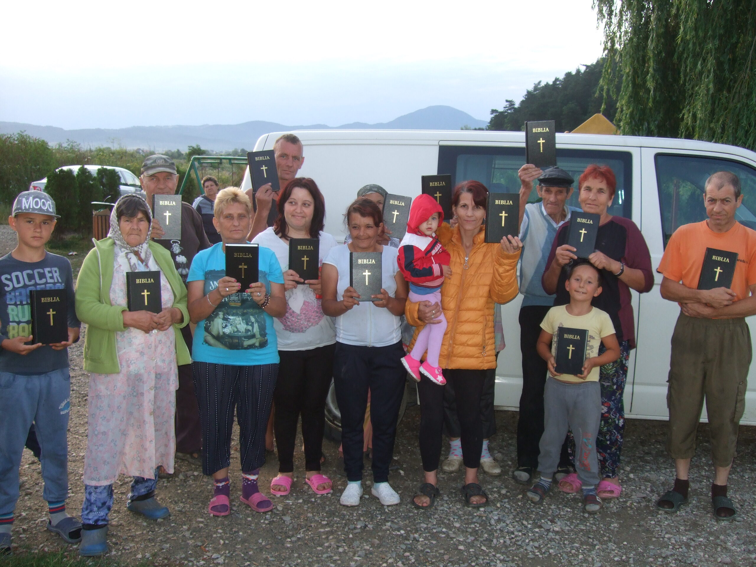 Bibeln und christliche Literatur schenken Menschen Hoffnung und Orientierung